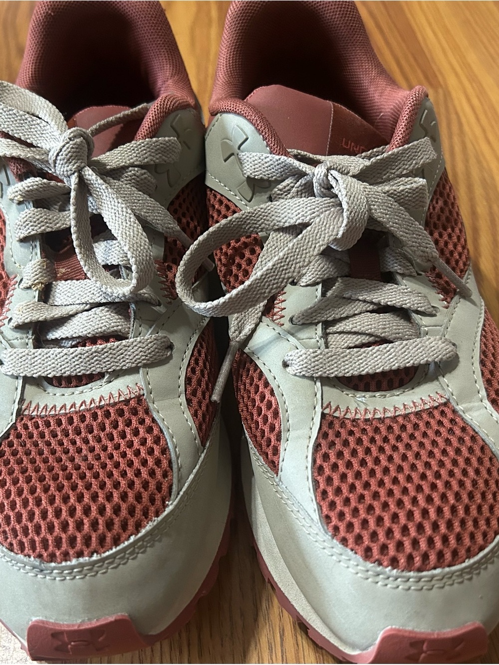 Under Armour UA Jogger Sneakers Women’s 8.5 Taupe Lifestyle Shoes EUC